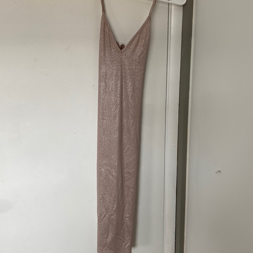 Boohoo midi bodycon dress. NEVER WORN. NEW WITH TAGS